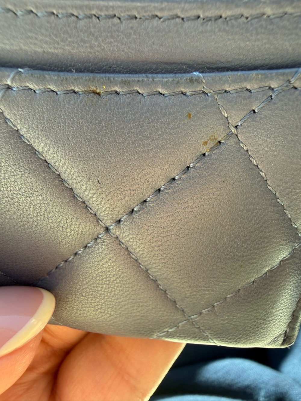 CHANEL Quilted Card Holder in Metallic Gray with Gold CC - Picture 9 of 11
